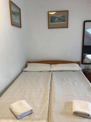 Bed and Breakfast Engi Panzio Ocna de Sus Exteriér fotografie